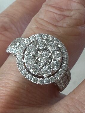 Elegant EFFY 14k White Gold-Halo Diamond Cluster Ring 1.65 cctw
